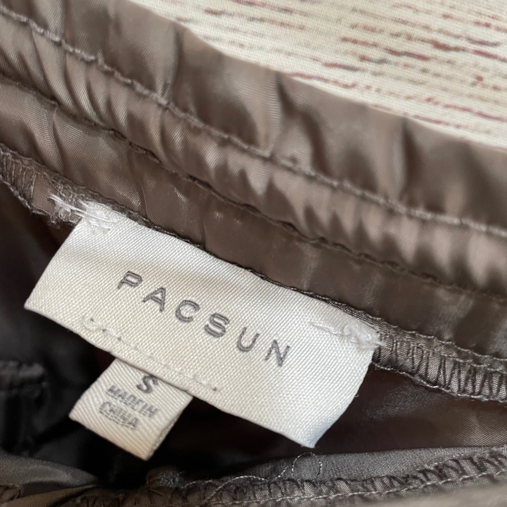PACSUN PARACHUTE PANTS IN GRAY - Picture 7 of 7